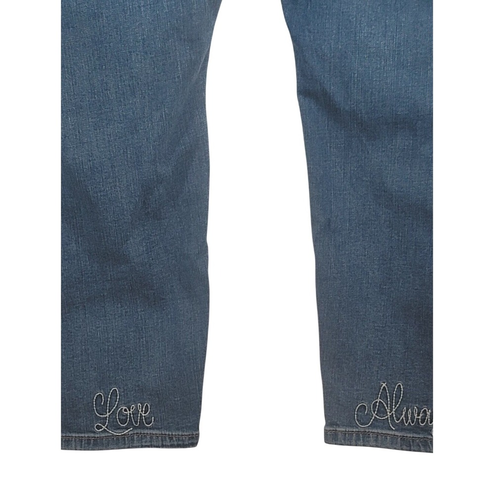 Torrid Follow Your Heart Girlfriend Blue Jeans - Picture 7 of 12